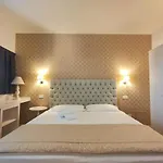 Nuova Opera & 4* فيرونا
