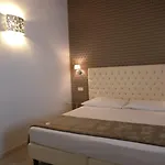 게스트하우스 Nuova Opera & 4*