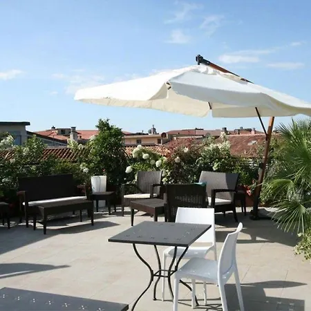 Nuova Opera & Гостевой дом 4*