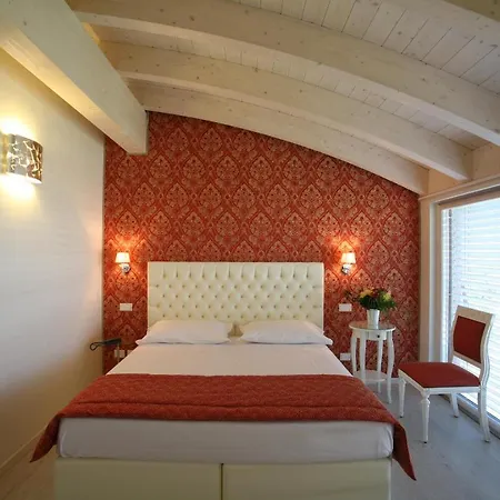 Nuova Opera & Gasthuis 4*