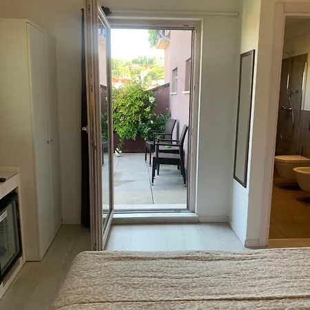 Konukevi Nuova Opera & 4*