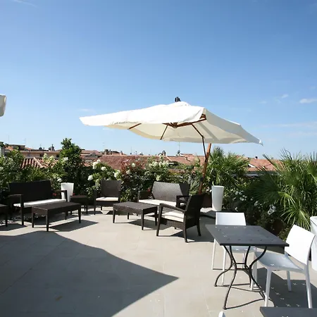 Konukevi Nuova Opera &