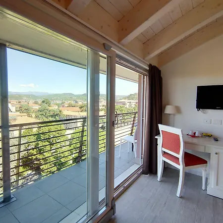 Nuova Opera & 4* Verona