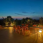 Nuova Opera 4*