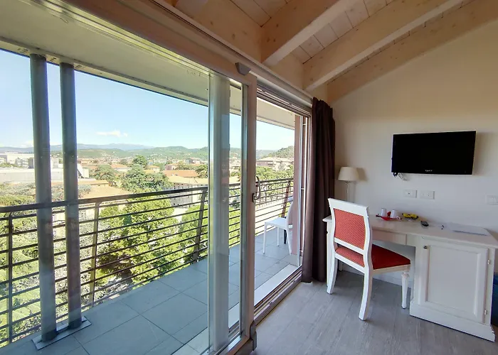 Nuova Opera & 4* Verona